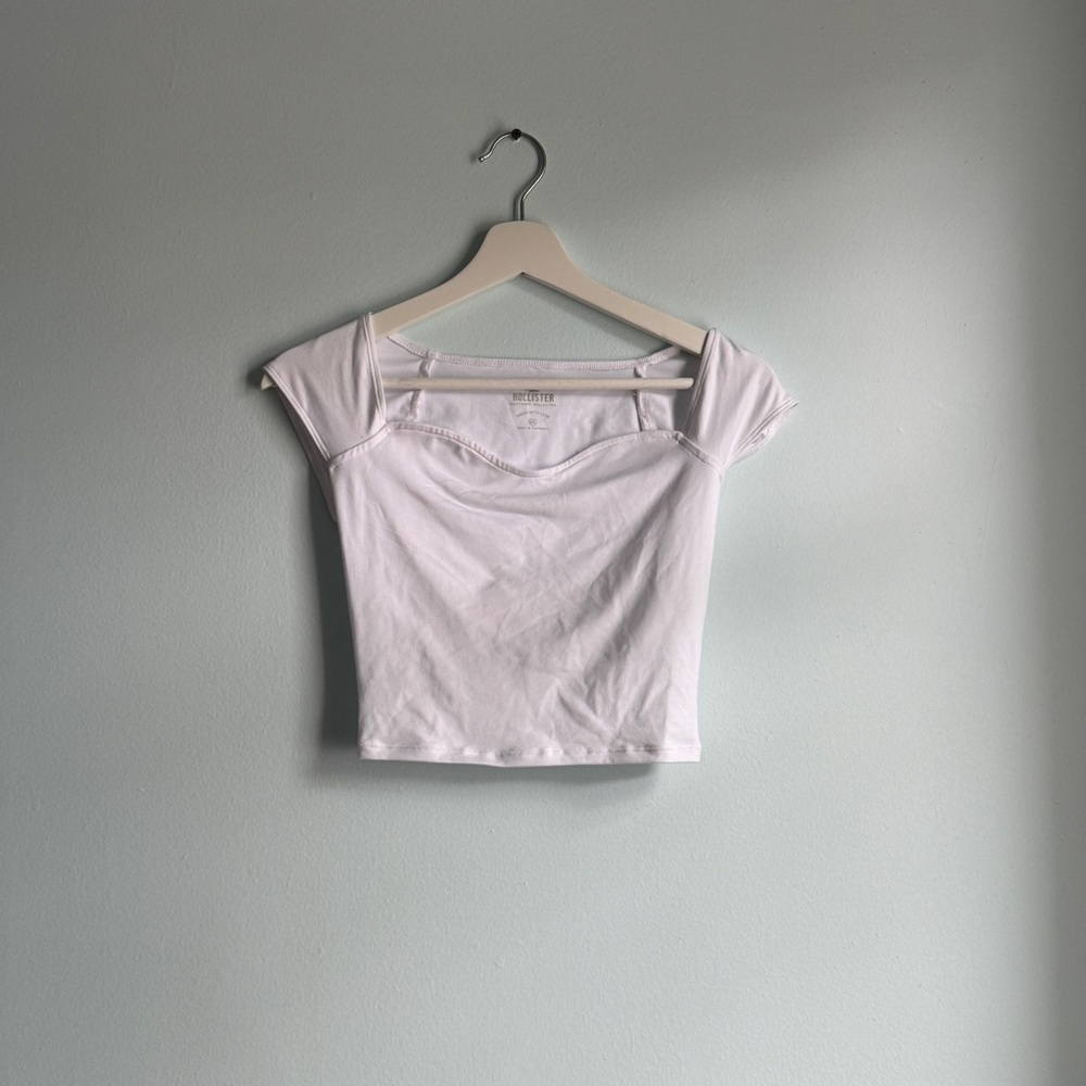 White Heart Shape Neckline Women's Crop Top